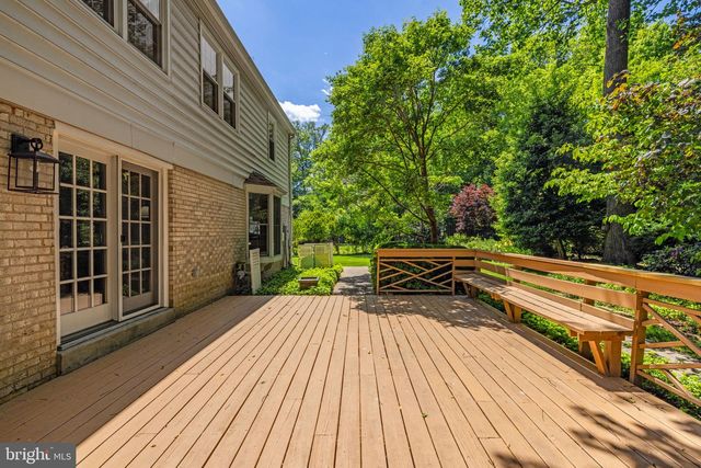 9716 BUNCHBERRY PL, Vienna, VA 22181
