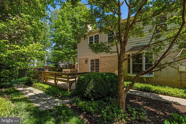 9716 BUNCHBERRY PL, Vienna, VA 22181