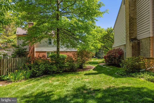 9716 BUNCHBERRY PL, Vienna, VA 22181