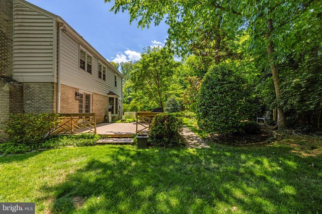 9716 BUNCHBERRY PL, Vienna, VA 22181