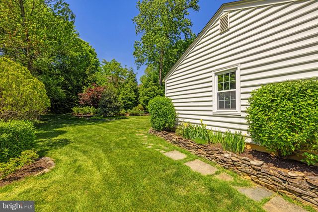 9716 BUNCHBERRY PL, Vienna, VA 22181