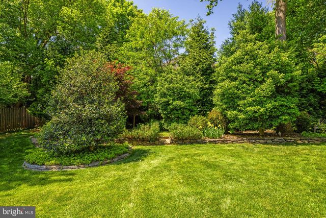 9716 BUNCHBERRY PL, Vienna, VA 22181