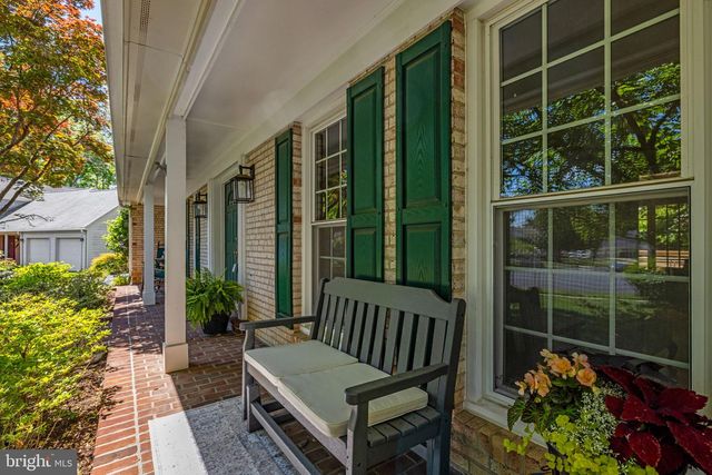9716 BUNCHBERRY PL, Vienna, VA 22181