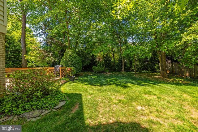 9716 BUNCHBERRY PL, Vienna, VA 22181
