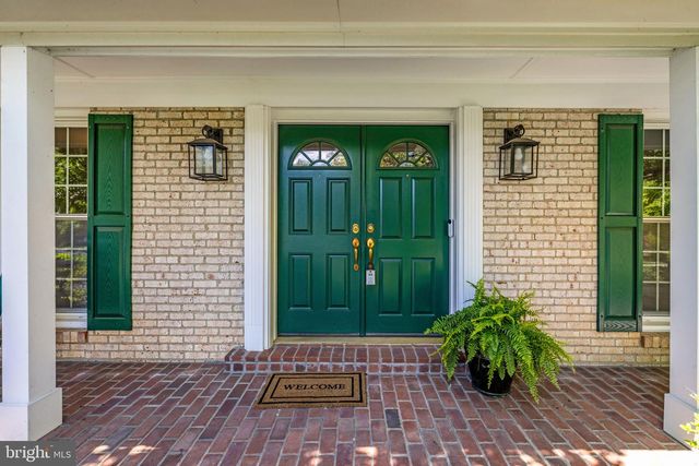 9716 BUNCHBERRY PL, Vienna, VA 22181