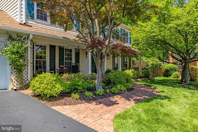 9716 BUNCHBERRY PL, Vienna, VA 22181