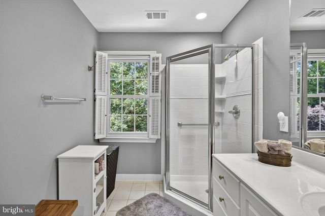 9716 BUNCHBERRY PL, Vienna, VA 22181