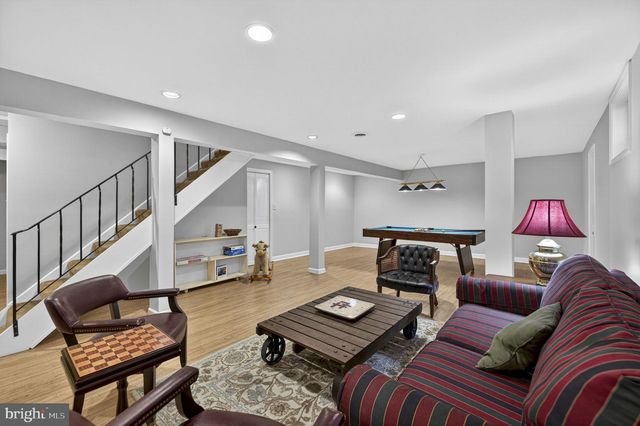 9716 BUNCHBERRY PL, Vienna, VA 22181