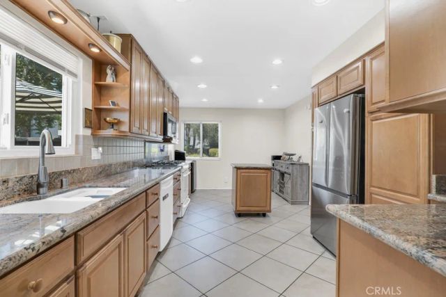 11311 Tampa Avenue 32, Porter Ranch, CA 91326