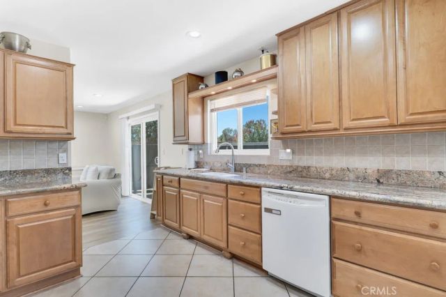 11311 Tampa Avenue 32, Porter Ranch, CA 91326