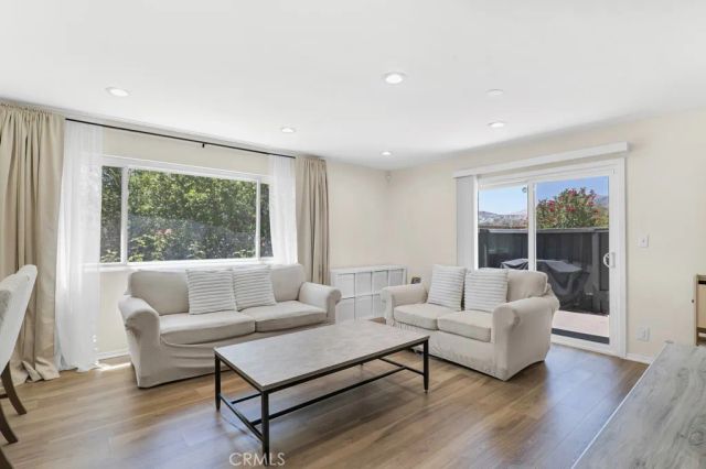 11311 Tampa Avenue 32, Porter Ranch, CA 91326