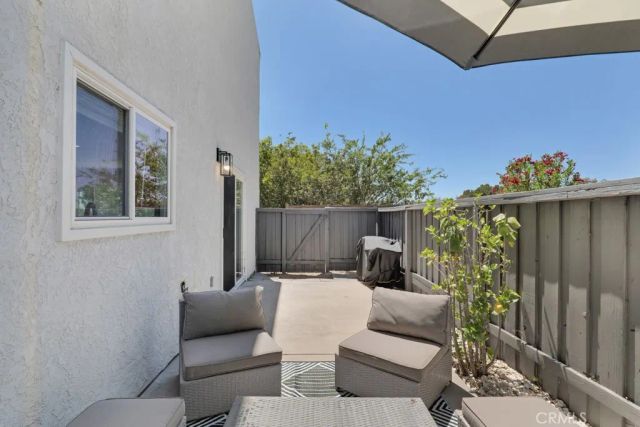11311 Tampa Avenue 32, Porter Ranch, CA 91326