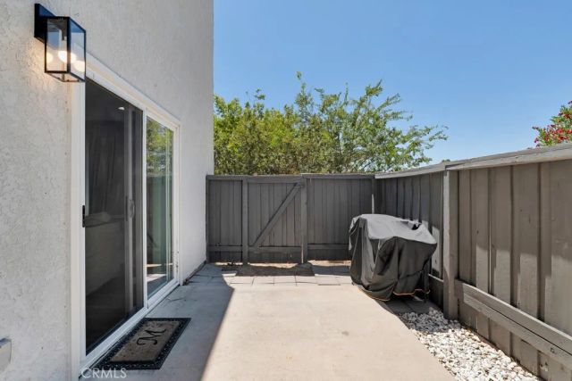 11311 Tampa Avenue 32, Porter Ranch, CA 91326