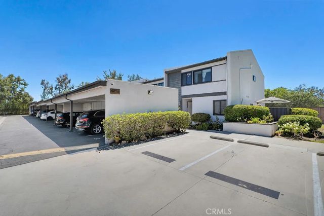 11311 Tampa Avenue 32, Porter Ranch, CA 91326