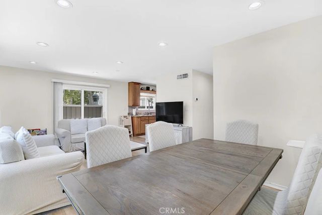11311 Tampa Avenue 32, Porter Ranch, CA 91326