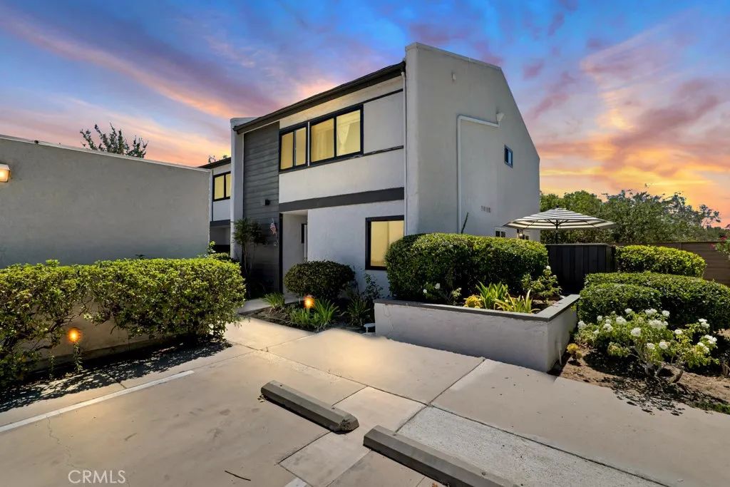 11311 Tampa Avenue 32, Porter Ranch, CA 91326