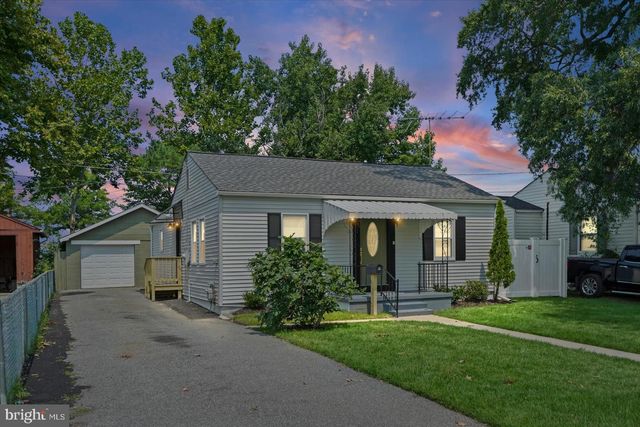 1812 KITTYHAWK RD, Baltimore, MD 21221