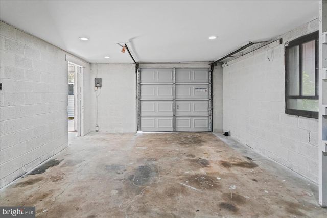 1812 KITTYHAWK RD, Baltimore, MD 21221