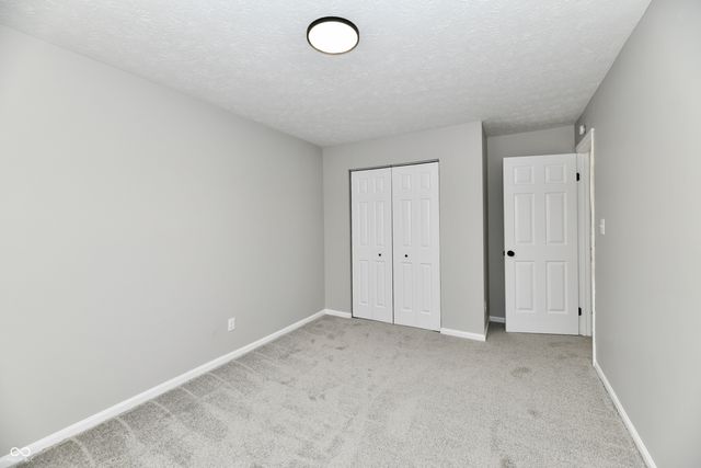 4117 Luxembourg Circle E, Indianapolis, IN 46228