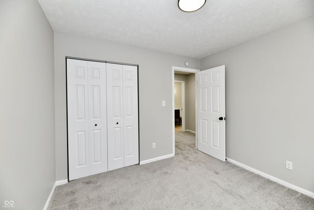 4117 Luxembourg Circle E, Indianapolis, IN 46228