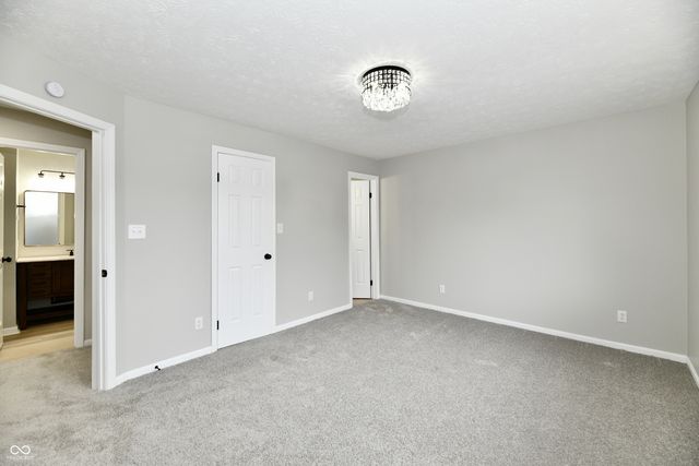 4117 Luxembourg Circle E, Indianapolis, IN 46228