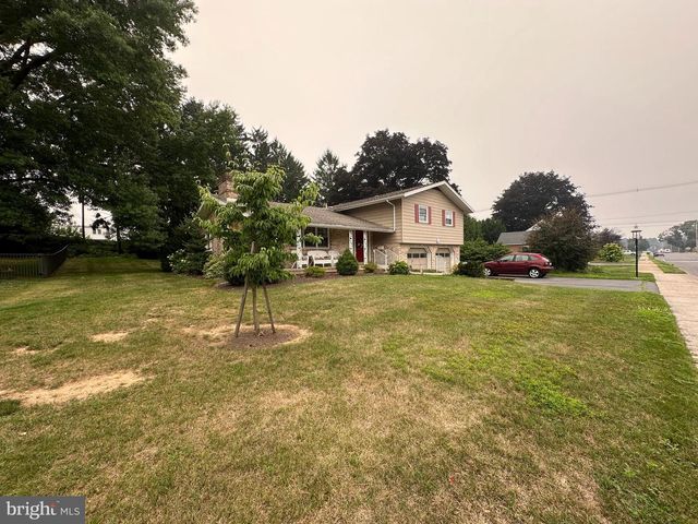 624 HIGHLAND AVENUE, Chambersburg, PA 17201