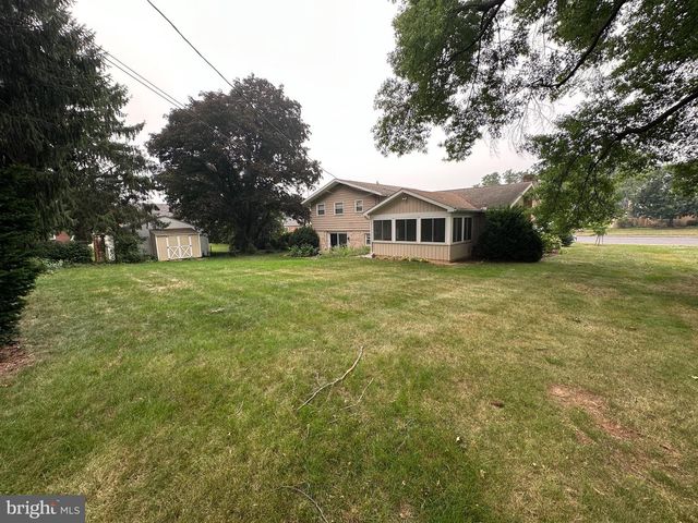 624 HIGHLAND AVENUE, Chambersburg, PA 17201