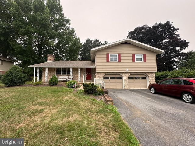 624 HIGHLAND AVENUE, Chambersburg, PA 17201
