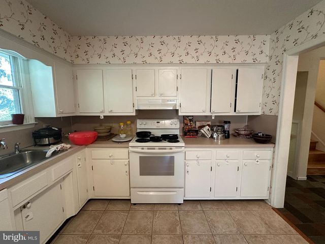624 HIGHLAND AVENUE, Chambersburg, PA 17201
