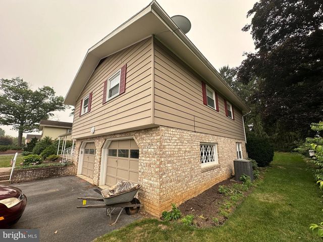 624 HIGHLAND AVENUE, Chambersburg, PA 17201