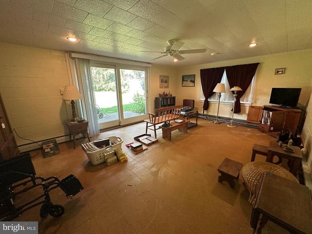 624 HIGHLAND AVENUE, Chambersburg, PA 17201