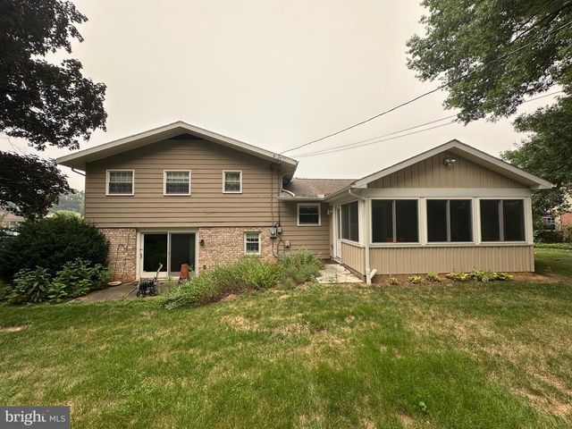 624 HIGHLAND AVENUE, Chambersburg, PA 17201