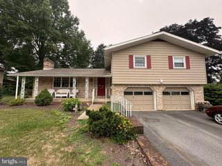 624 HIGHLAND AVENUE, Chambersburg, PA 17201