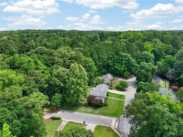 5502 Jasmine Pointe, Northport, AL 35473