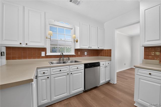 5502 Jasmine Pointe, Northport, AL 35473