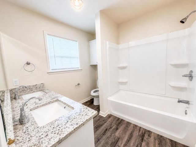 208 W Hull Ave., Gladewater, TX 75647