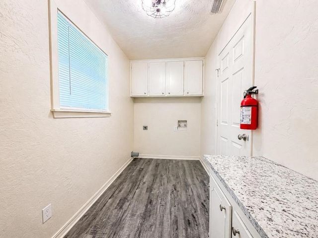 208 W Hull Ave., Gladewater, TX 75647