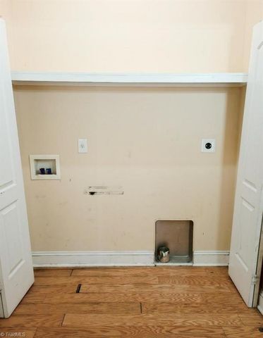 502 Old Treybrooke Drive, Greensboro, NC 27406