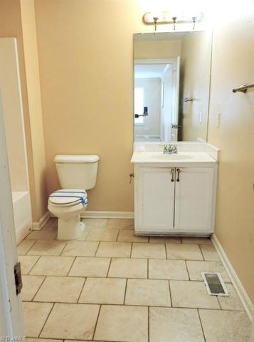 502 Old Treybrooke Drive, Greensboro, NC 27406