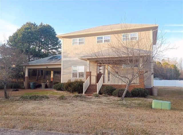 502 Old Treybrooke Drive, Greensboro, NC 27406