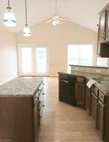 502 Old Treybrooke Drive, Greensboro, NC 27406