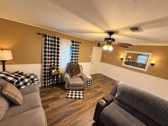 14440 Lakecrest Drive, Splendora, TX 77372