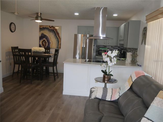 6165 CHESHAM DRIVE 5, New Port Richey, FL 34653