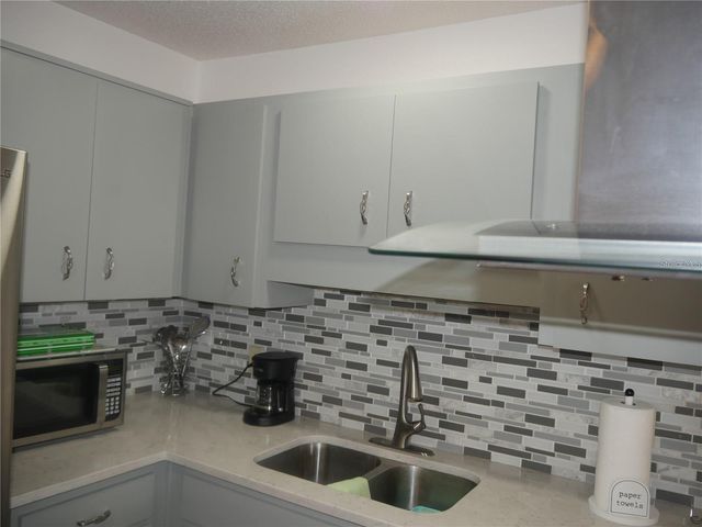 6165 CHESHAM DRIVE 5, New Port Richey, FL 34653