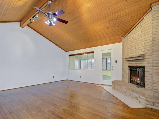 16822 Carrack Turn Drive, Friendswood, TX 77546