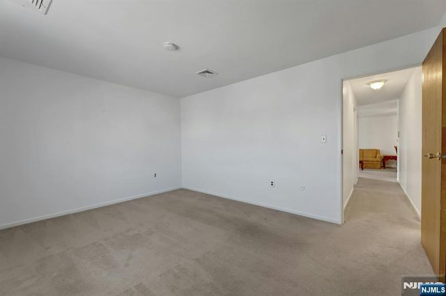 846 Riverside 202, Lyndhurst, NJ 07071
