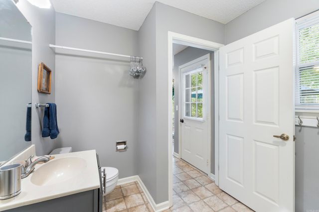 121 Rock Hill Road, Fairfield Bay, AR 72088