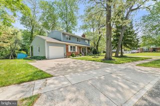 12 FARMHOUSE CT, Cherry Hill, NJ 08002