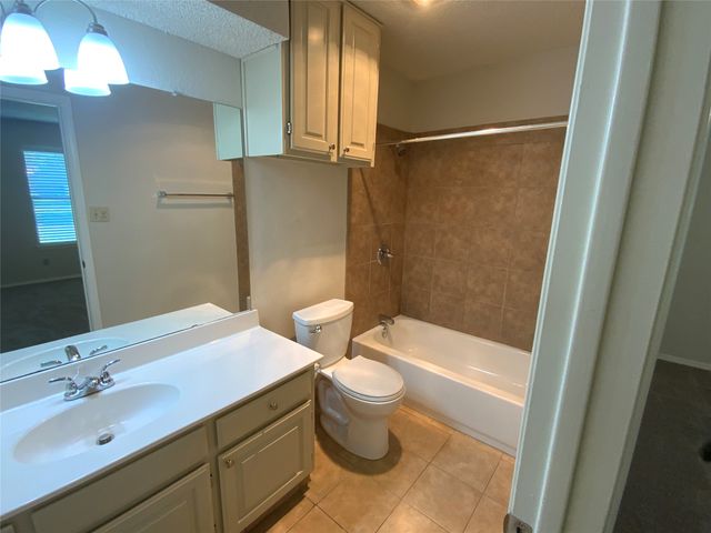 7512 Lisa Court, Fort Worth, TX 76112