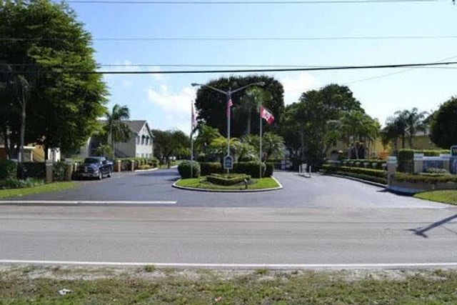 169 Waterside Drive, Hypoluxo, FL 33462